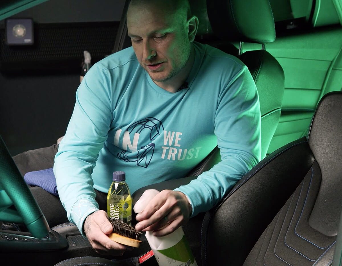 Q²M Fabric Cleaner (1L) - GYEON