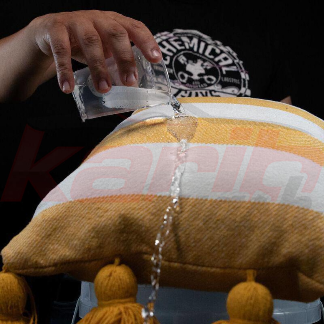 HydroThread Ceramic Fabric Protectant & Stain Repellant (16 oz) - CHEMICAL GUYS - KARIBWASH